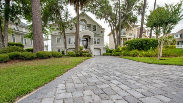 3 Ways to use Permeable Paving Around the House 
